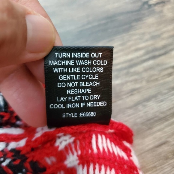 33 Degrees Mens Ugly Christmas Ostrich Scarf Holiday Knit Crewneck Sweater - Picture 10 of 11